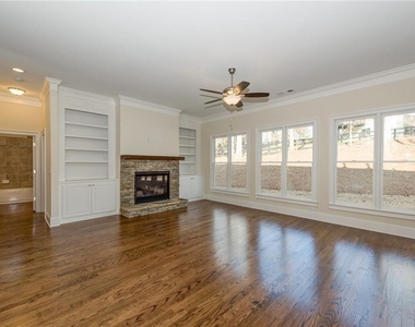 6220 Leeward Tide Court - Photo Thumbnail 10