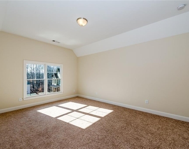 6220 Leeward Tide Court - Photo Thumbnail 15