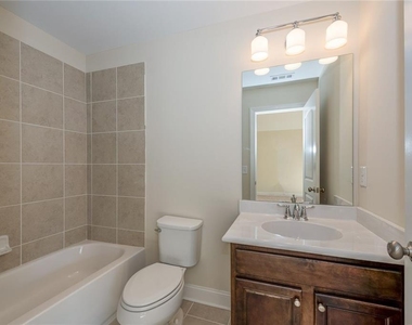 6220 Leeward Tide Court - Photo Thumbnail 21