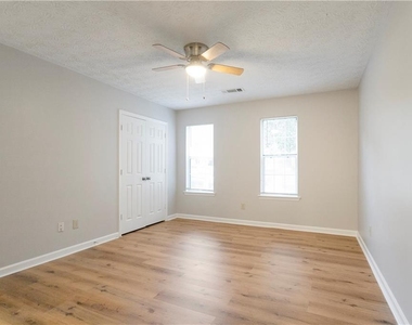1041 Plantation Way Nw - Photo Thumbnail 11