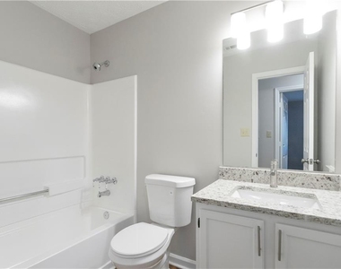 1041 Plantation Way Nw - Photo Thumbnail 10