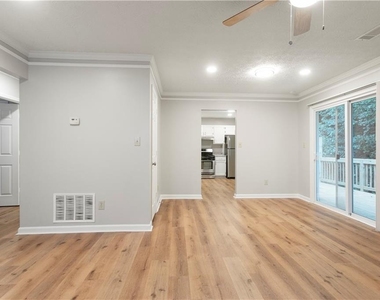 1041 Plantation Way Nw - Photo Thumbnail 4