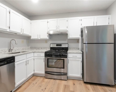 1041 Plantation Way Nw - Photo Thumbnail 6