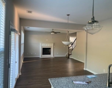 213 Winterset Circle - Photo Thumbnail 19