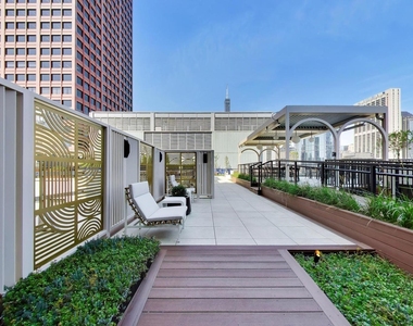 310 S Michigan Avenue - Photo Thumbnail 10