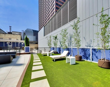 310 S Michigan Avenue - Photo Thumbnail 17