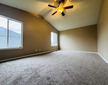 408 Clifton Lane - Photo Thumbnail 9