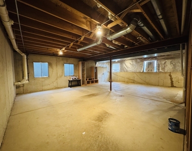 408 Clifton Lane - Photo Thumbnail 8