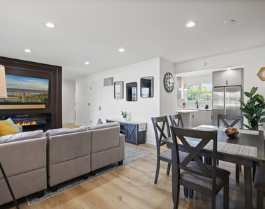 7125 Simpson Street - Photo Thumbnail 4