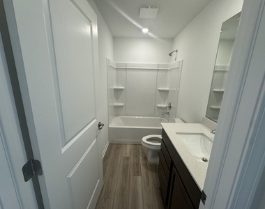 2605 Dundee Drive - Photo Thumbnail 18