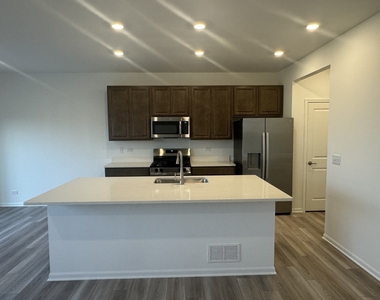 2605 Dundee Drive - Photo Thumbnail 5