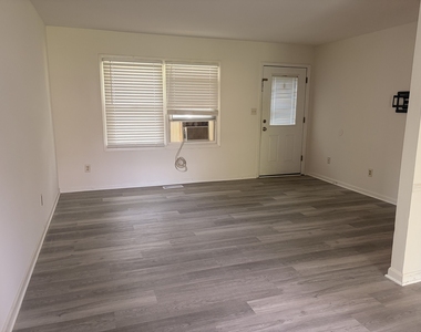 1815 Beach Road - Photo Thumbnail 1