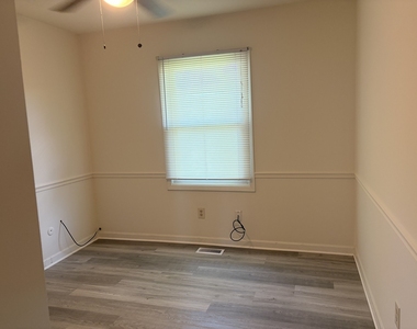 1815 Beach Road - Photo Thumbnail 3