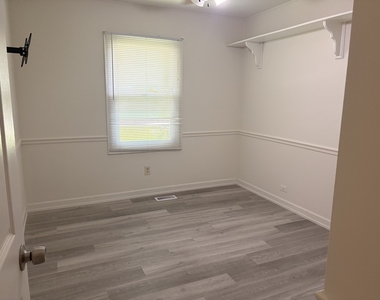 1815 Beach Road - Photo Thumbnail 5
