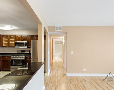 6540 W Irving Park Road - Photo Thumbnail 6
