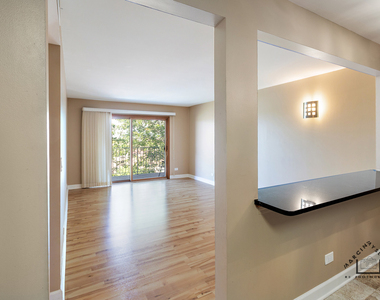6540 W Irving Park Road - Photo Thumbnail 2