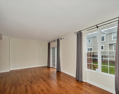 582 Declaration Lane - Photo Thumbnail 7