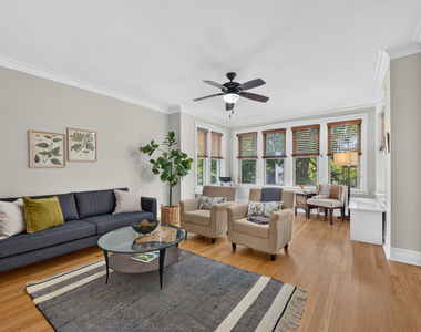 414 S Harvey Avenue - Photo Thumbnail 3