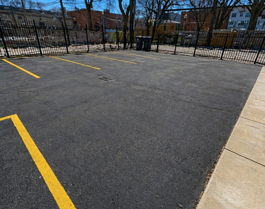 1223 E 52nd Street - Photo Thumbnail 16
