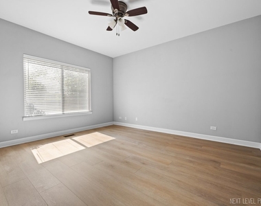 819 Asbury Drive - Photo Thumbnail 12
