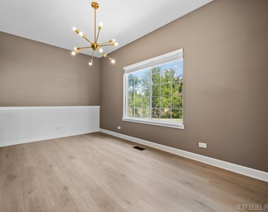 819 Asbury Drive - Photo Thumbnail 6