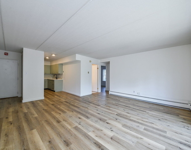 5125 Blodgett Avenue - Photo Thumbnail 4