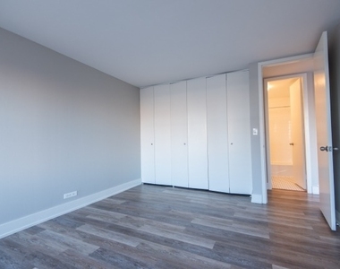 655 W Irving Park Road - Photo Thumbnail 6