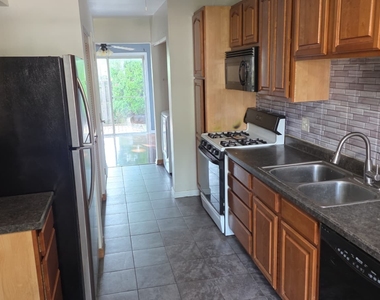 505 Nebraska Circle - Photo Thumbnail 2
