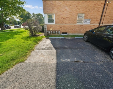 10350 Canterbury Street - Photo Thumbnail 15