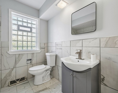 10350 Canterbury Street - Photo Thumbnail 6