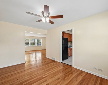 10350 Canterbury Street - Photo Thumbnail 4