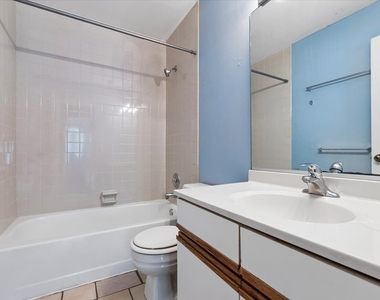 441 Park Ridge Lane - Photo Thumbnail 8