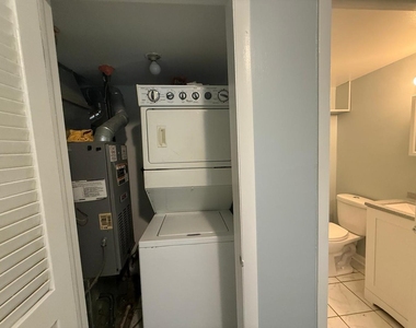 1305 Kingsbury Drive - Photo Thumbnail 11