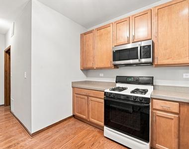 2532 Oneida Lane - Photo Thumbnail 4
