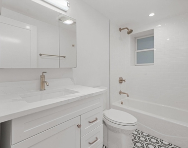 2203 W Giddings Street - Photo Thumbnail 10