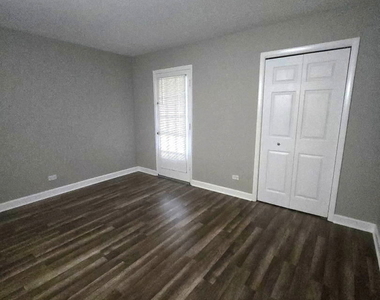 209 Washington Square - Photo Thumbnail 10