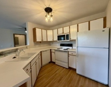 510 Cunat Boulevard - Photo Thumbnail 7