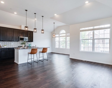4470 Monroe Court - Photo Thumbnail 7