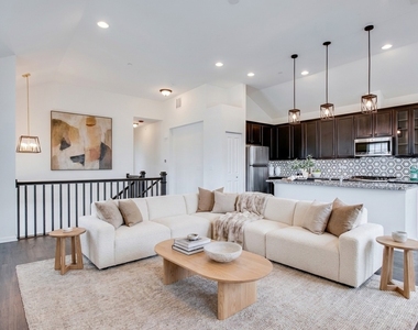 4470 Monroe Court - Photo Thumbnail 5