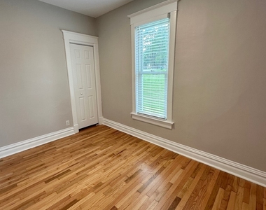 438 Ada Street - Photo Thumbnail 20