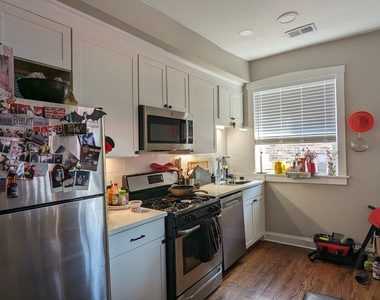 5024 N Winthrop Avenue - Photo Thumbnail 6