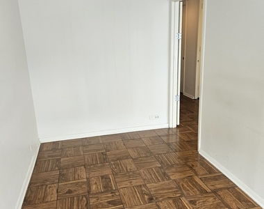 4800 S Chicago Beach Drive - Photo Thumbnail 7