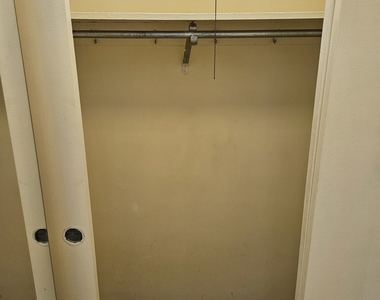 4800 S Chicago Beach Drive - Photo Thumbnail 9