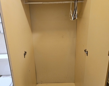 4800 S Chicago Beach Drive - Photo Thumbnail 10
