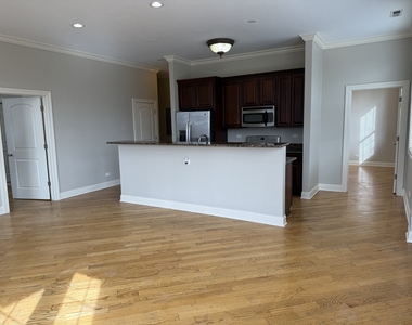 2338 W Morse Avenue - Photo Thumbnail 2