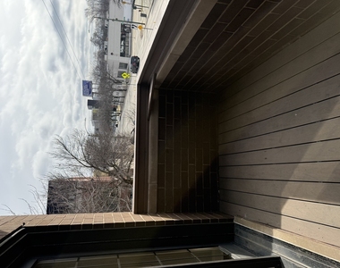 2338 W Morse Avenue - Photo Thumbnail 3