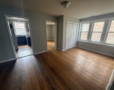 4811 W Warwick Avenue - Photo Thumbnail 1