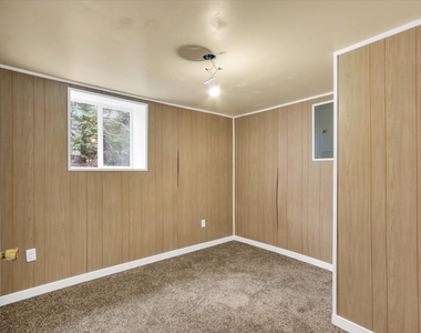 502 W John Street - Photo Thumbnail 30