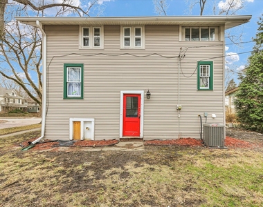 502 W John Street - Photo Thumbnail 38