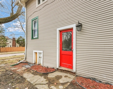 502 W John Street - Photo Thumbnail 37